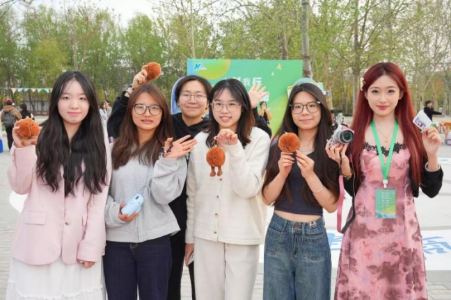 中國教育在線、北方網報道學校團隊用咖啡渣蹚出三農振興綠色路