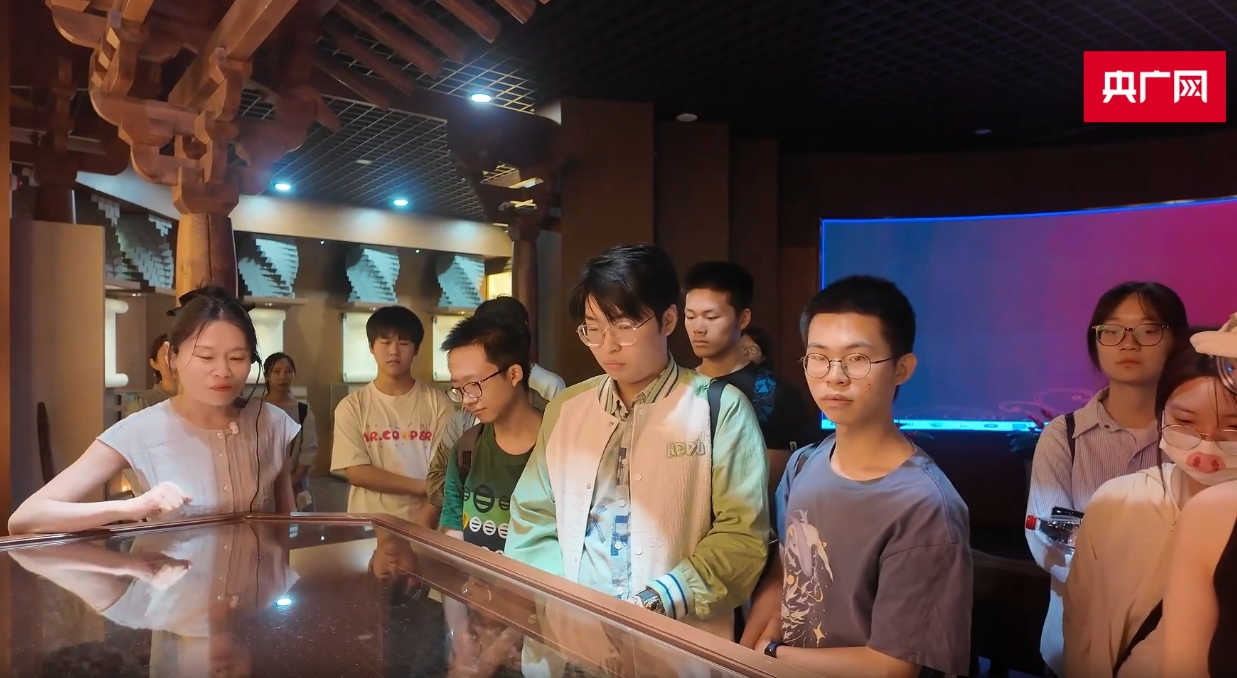 央廣網客戶端報道學校“老字號里的思政課”