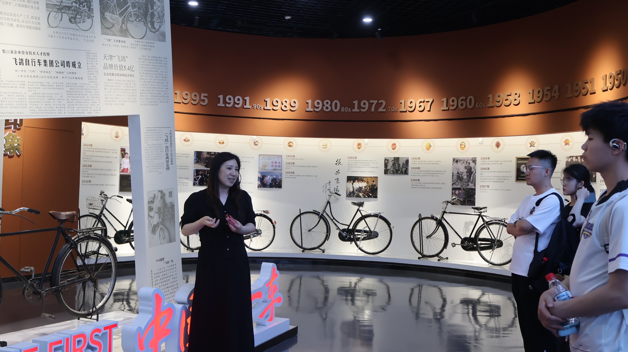 央廣網(wǎng)客戶端報(bào)道學(xué)校馬克思主義學(xué)院開展“老字號(hào)里的思政課”